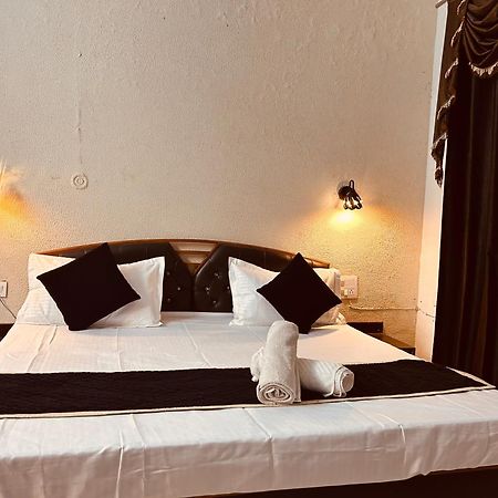 The For You Hotel & Restaurant Rishikesh Luaran gambar