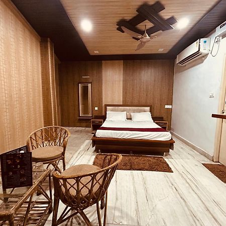 The For You Hotel & Restaurant Rishikesh Luaran gambar