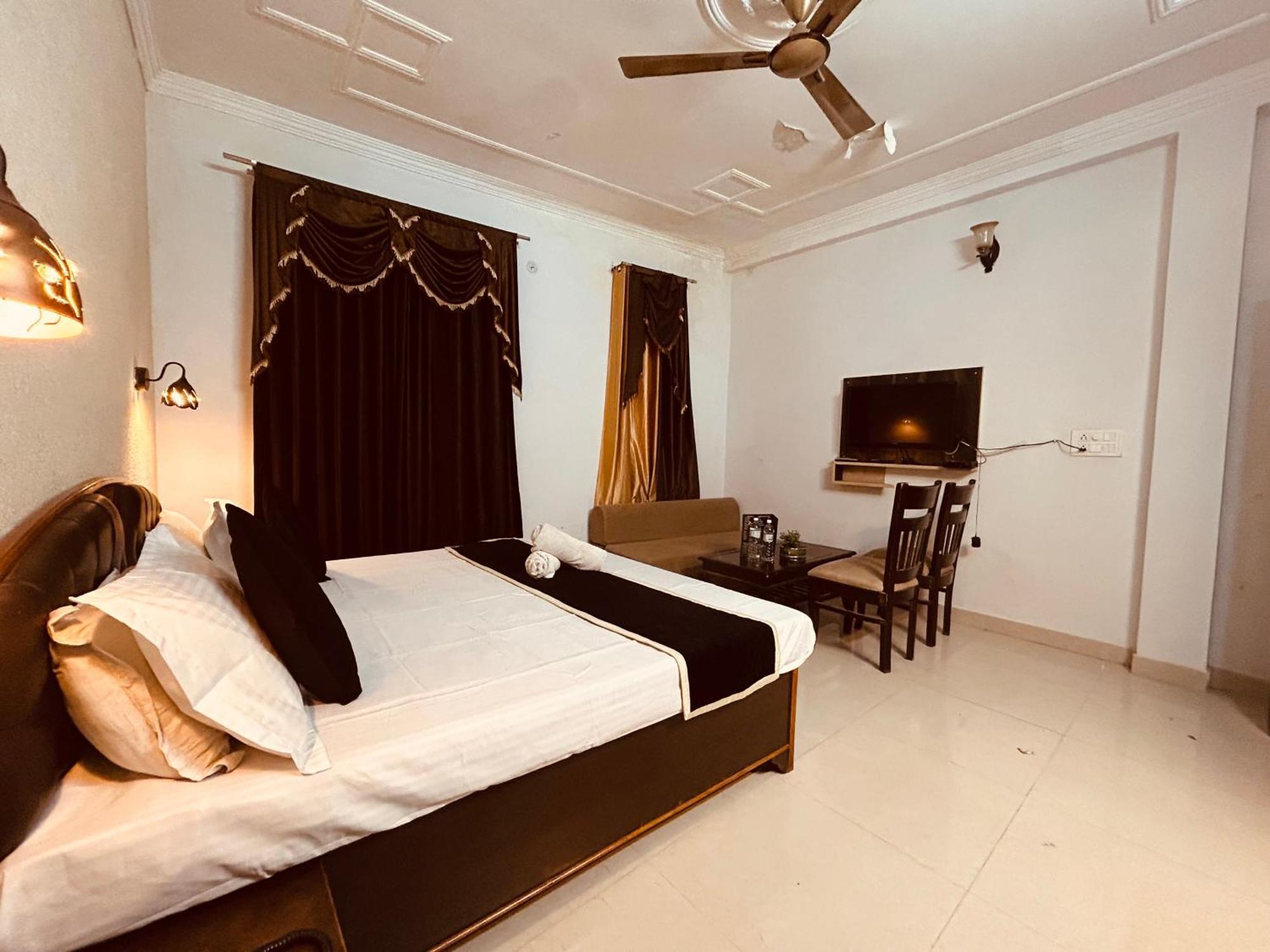The For You Hotel & Restaurant Rishikesh Luaran gambar