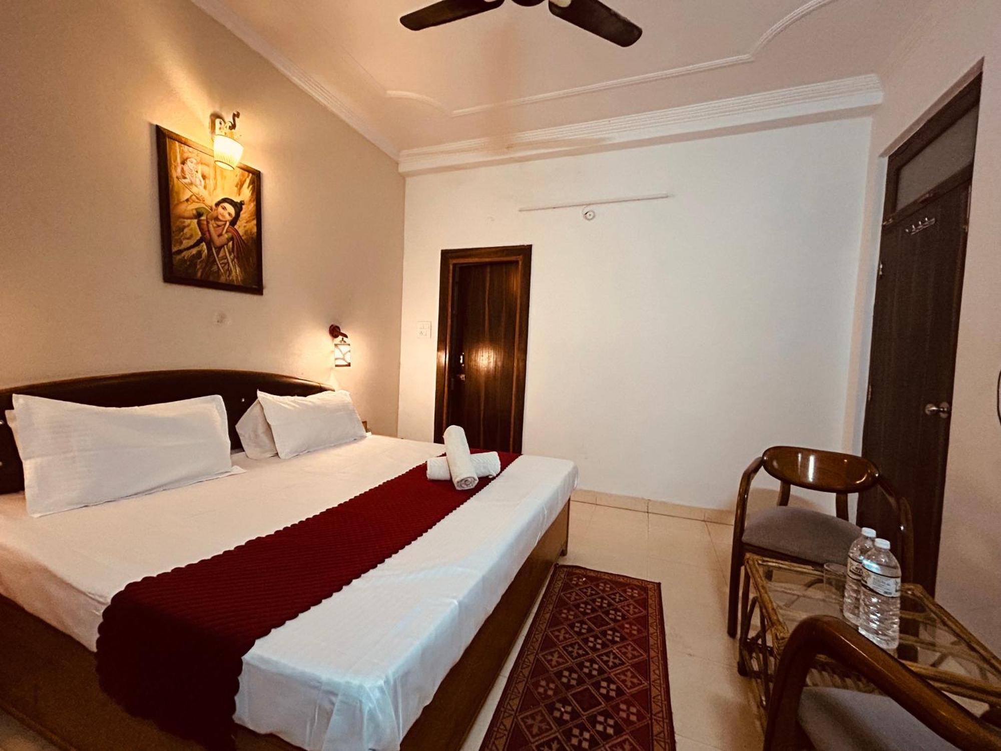 The For You Hotel & Restaurant Rishikesh Luaran gambar
